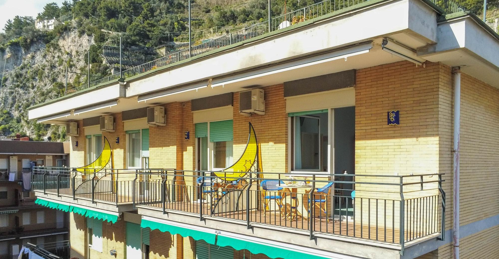 לינה וארוחת בוקר מאיורי La Casa Delle Stelle מראה חיצוני תמונה